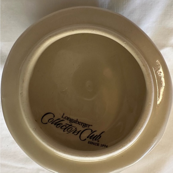 2006 Longaberger Collectors Club Little Cupcake Basket - Picture 6 of 7